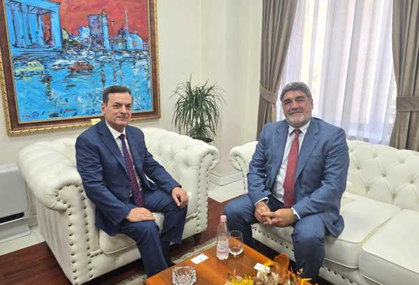 Ambasadori i Mbretërisë së Spanjës në Tiranë Gabriel Cremades Ventura, takon Kryetarin e Gjykatës së Lartë Z. Sokol Sadushi