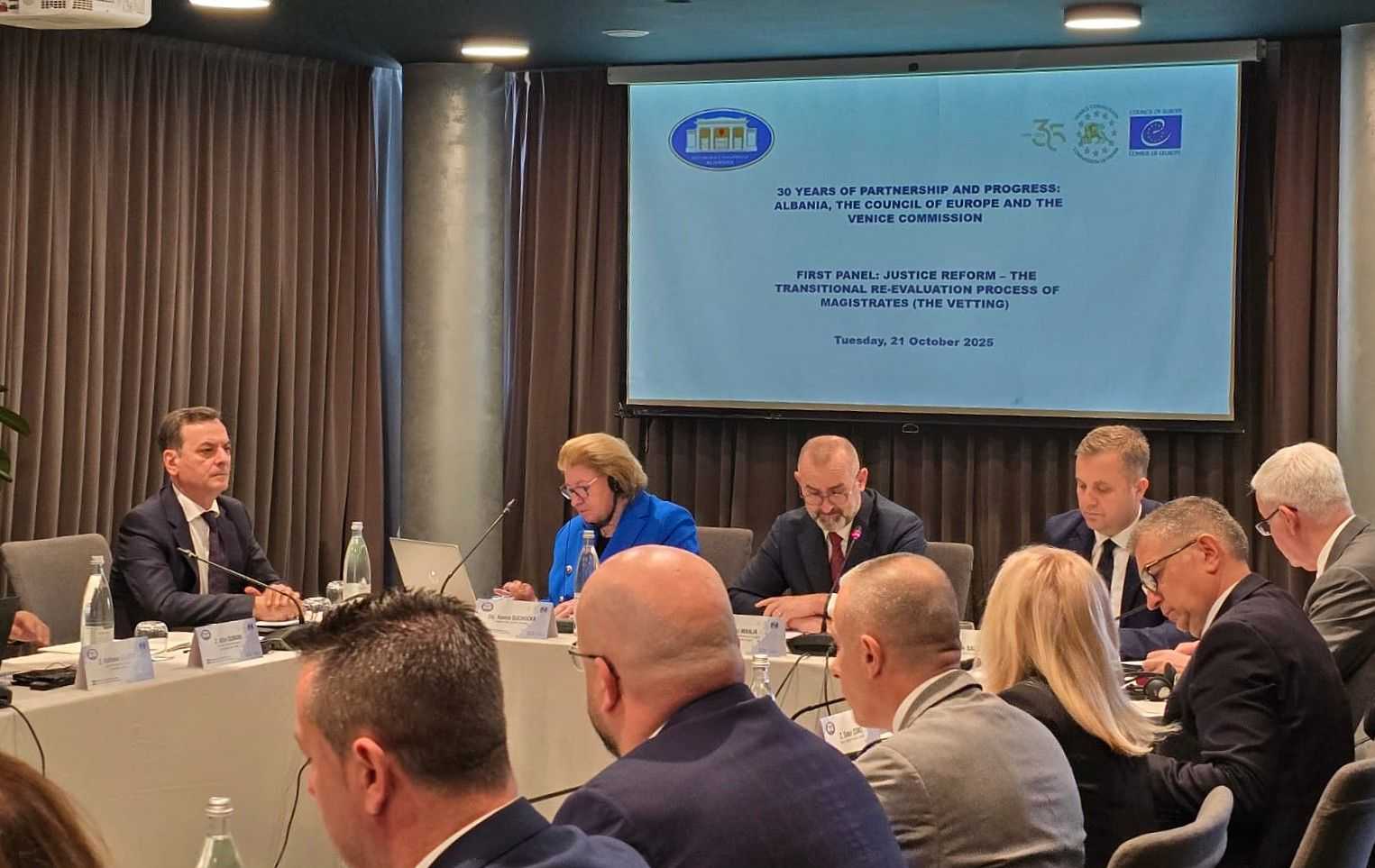 Kryetari i Gjykatës së Lartë, Sokol Sadushi, në konferencën e organizuar me rastin e 30-vjetorit të pranimit të Shqipërisë në Këshillin e Evropës