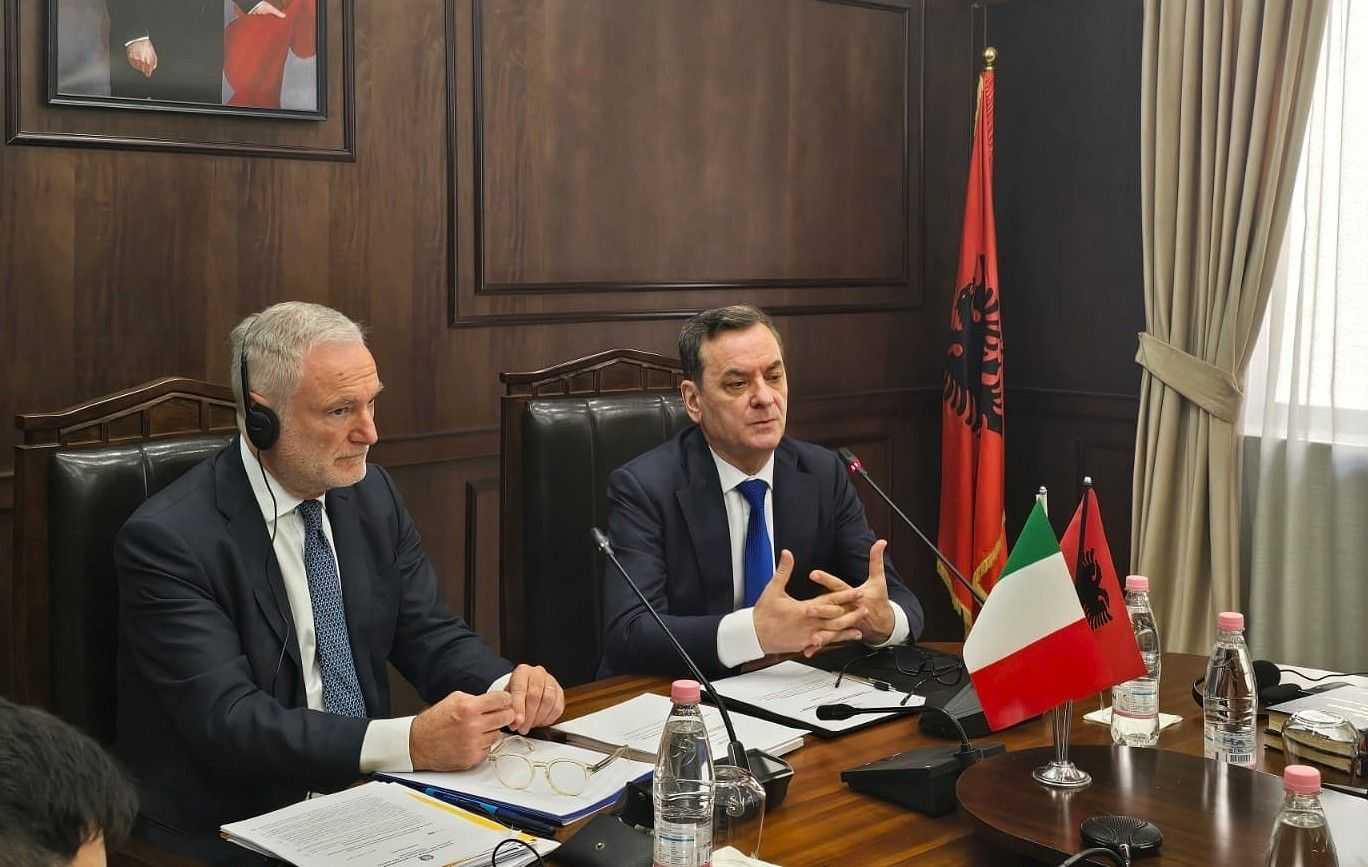 Tryezë e rrumbullakët mes Gjykatës së Lartë të Shqipërisë dhe Gjykatës së Lartë të Kasacionit të Italisë