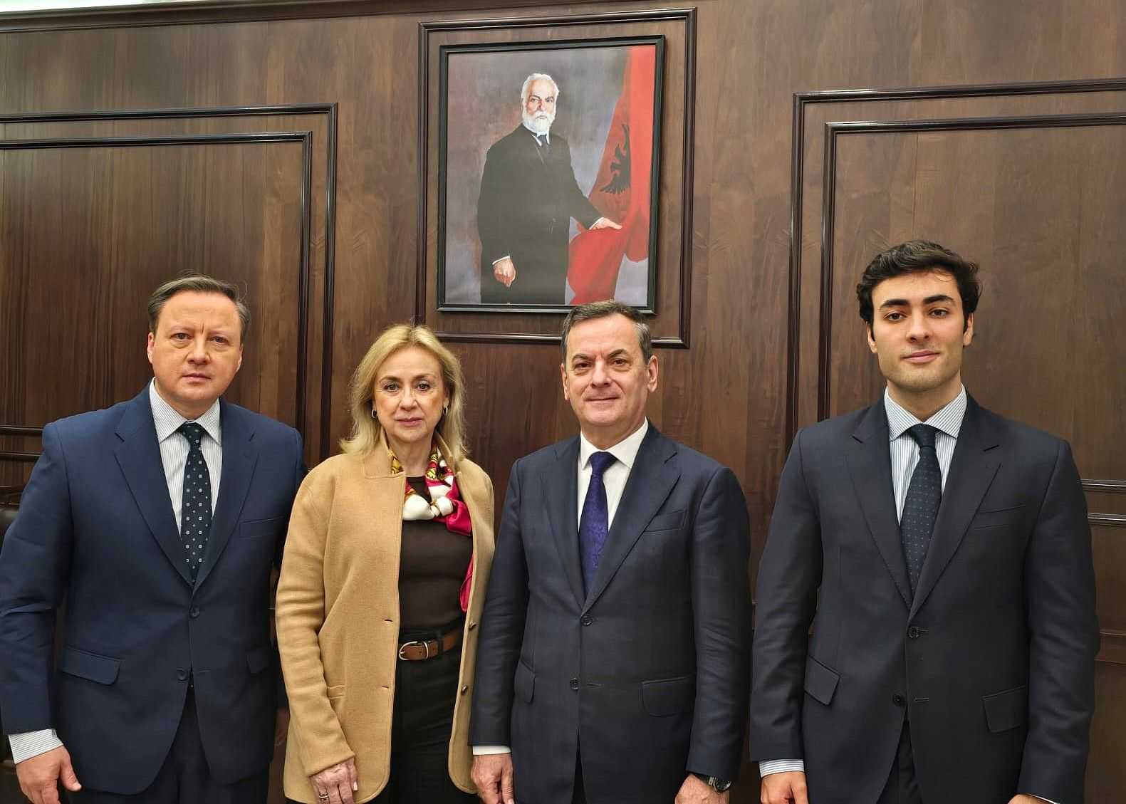 Takim me Fondacionin Botëror të Ligjit për Kongresin 2027